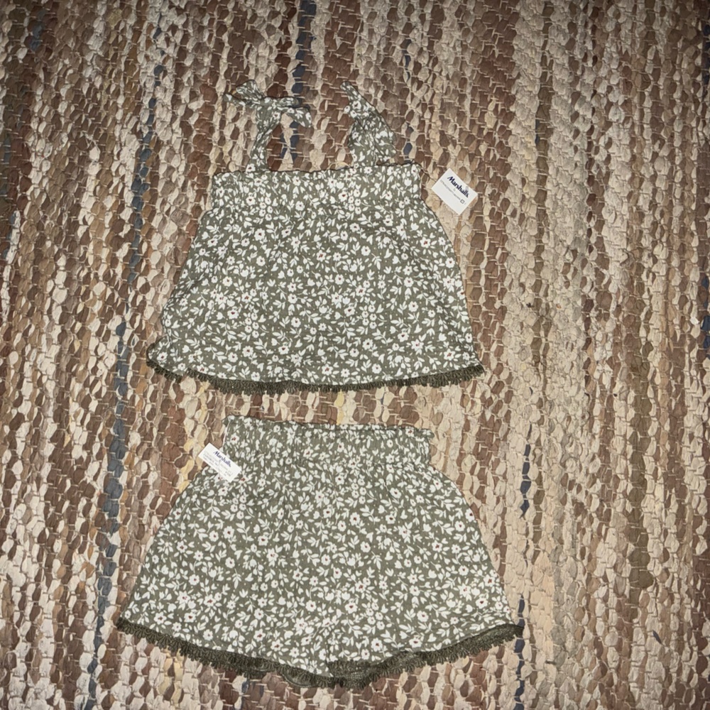Adorable Kids Floral Set in Green